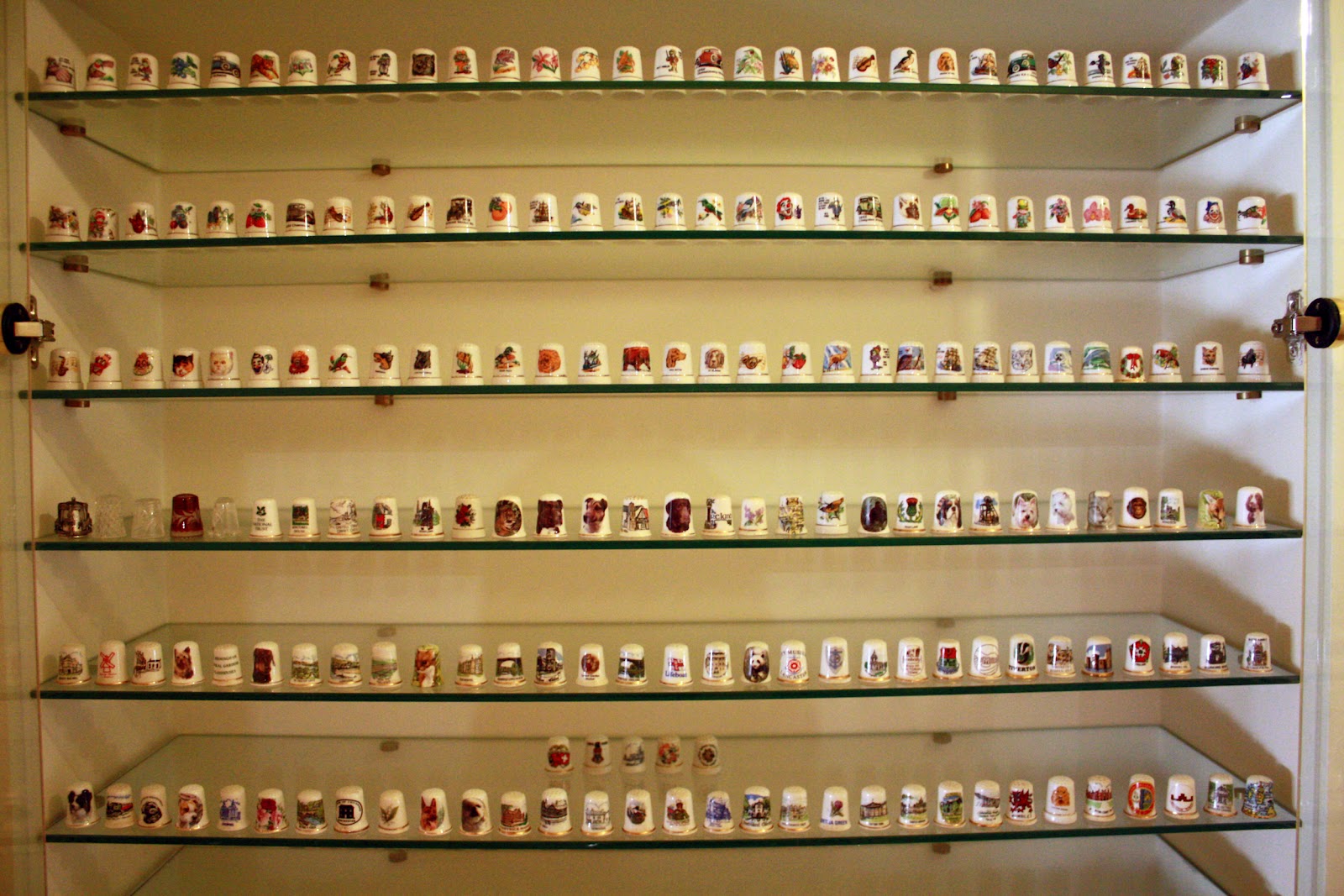 The Beatles Guardian Noticias The Beatles Guardian News JPGR™ 668 Thimbles Collection