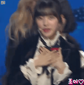 실시간 가요대축제 오마이걸.gif | 인스티즈