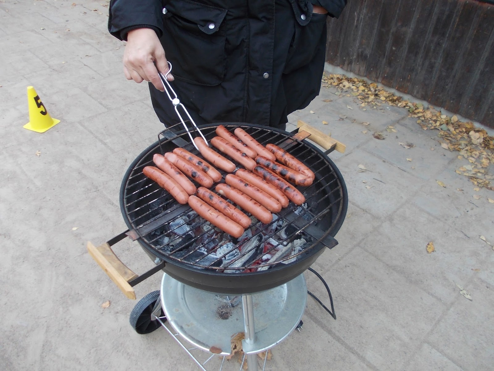 Nygårds förskola Grilla korv