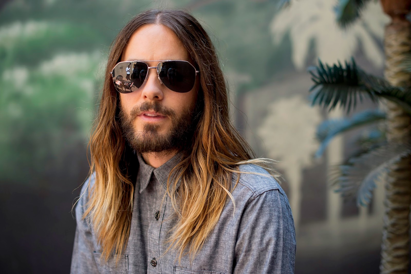 OFFICIAL ECHELON URUGUAY - THIRTY SECONDS TO MARS -: JARED LETO POSES FOR A PORTRAIT DURING A ...