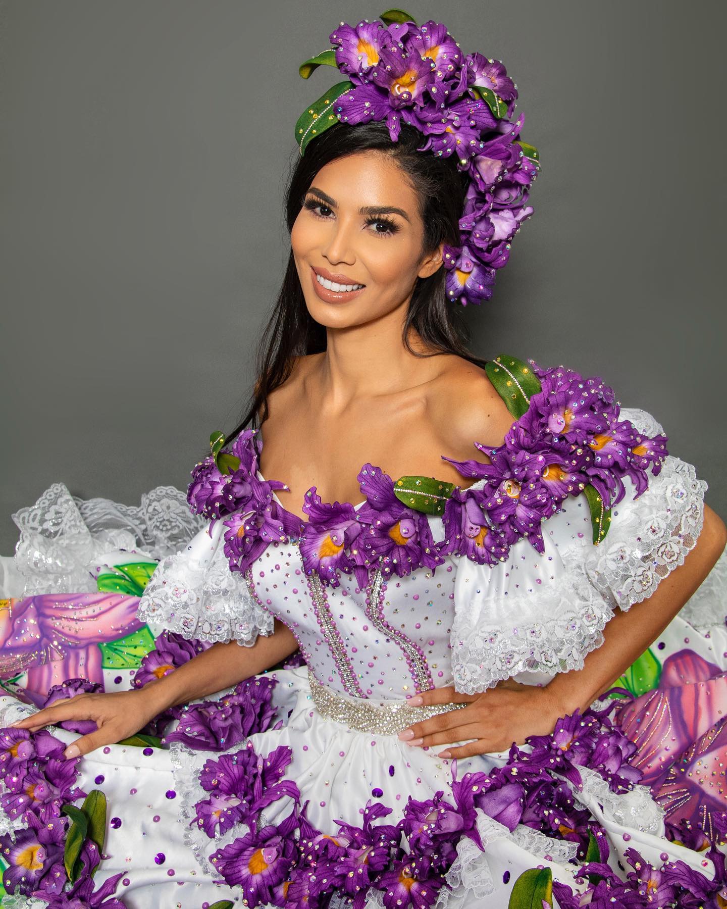 Costa Rica's Ivonne Cerdas reveals her 'Guaria Morada' national costume