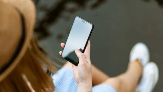 মোবাইলের ব্যাটারি ভালো রাখার ৭ টি উপায় মোবাইলের ব্যাটারি ভালো রাখার ৭ টি উপায়