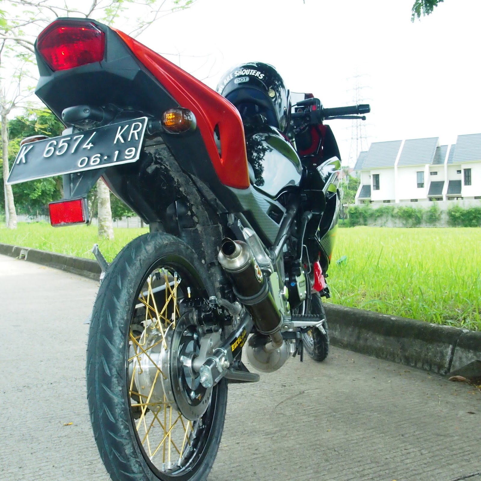 10 Gambar Modifikasi Ninja Velg Jari Jari