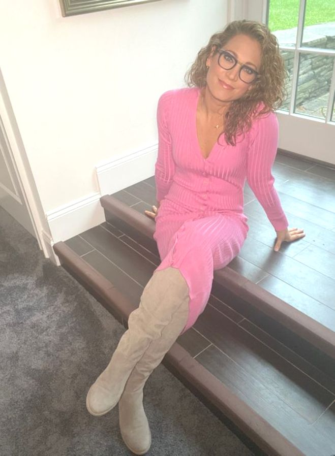 THE APPRECIATION OF NEWSWOMEN WEARING BOOTS BLOG ginger zee