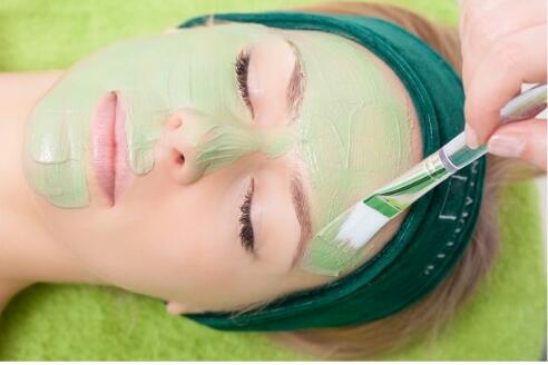 أثر چل الصبار السلبي على البشرة أثر چل الصبار السلبي على البشرة