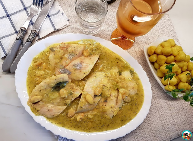 Filetes de gallo con almendras y eneldo