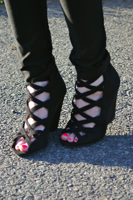 shoemint gina wedge | houseofjeffers.com