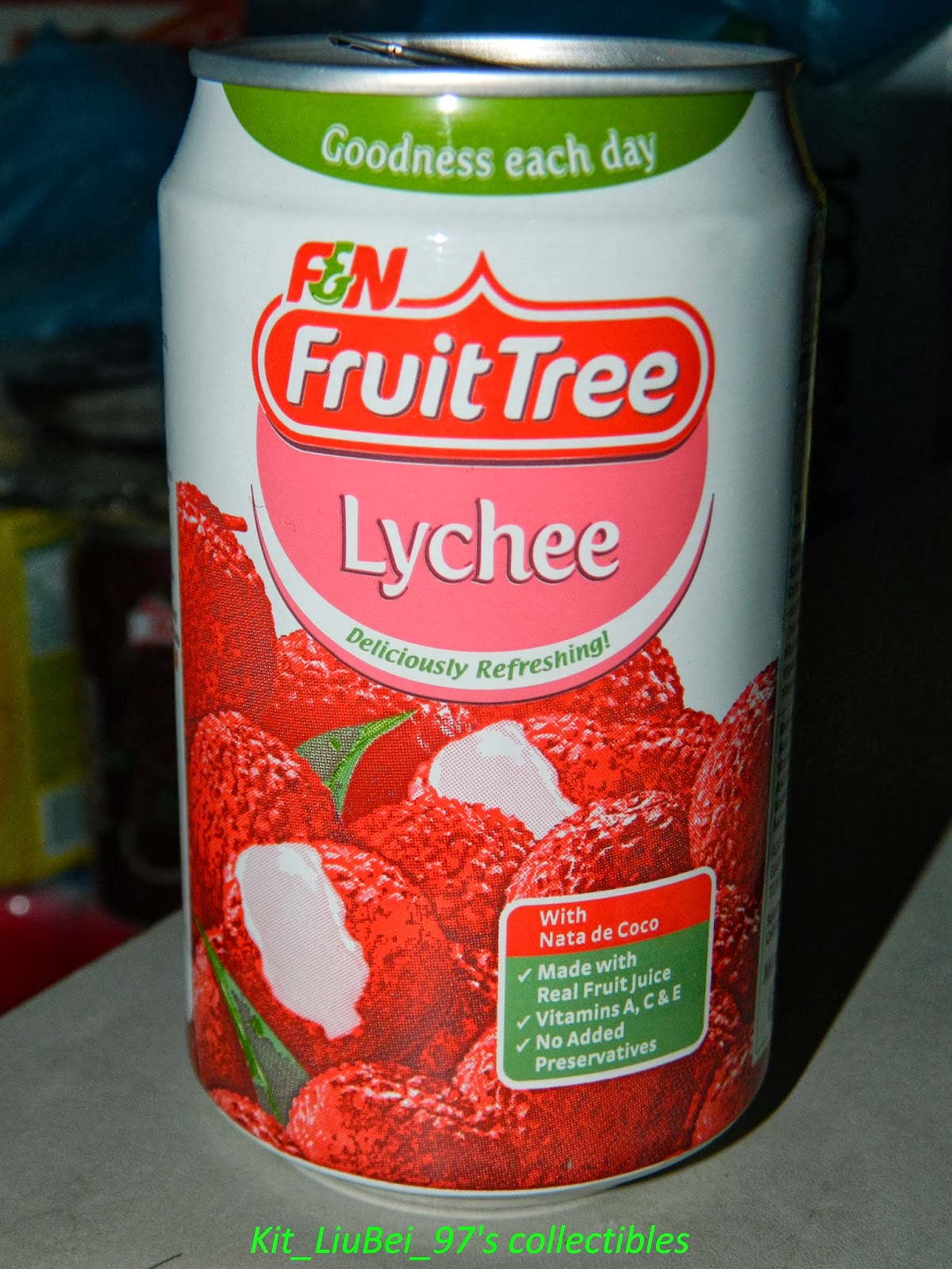 Anything can be a Collectible 任何东西都可以成为收藏品 F&N Fruit Tree series cans