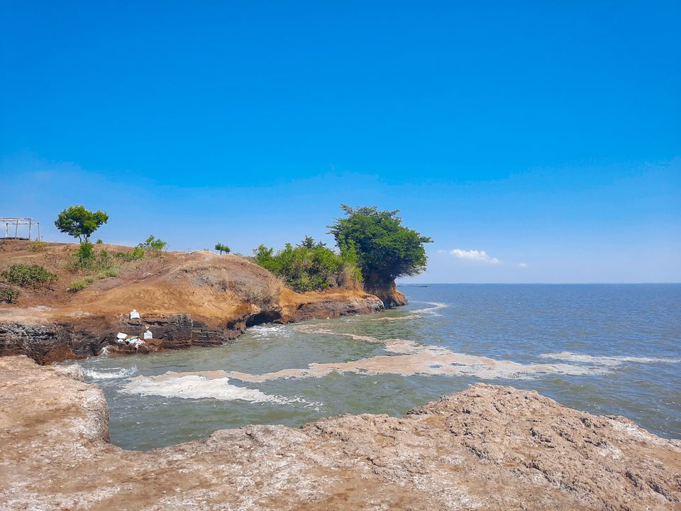 Wisata Pantai Karang Hitam Pasuruan HTM, Jam Buka, Lokasi