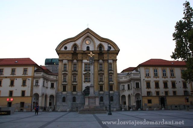 Convento de las Ursulinas y la Iglesia de la Santa Trinidad