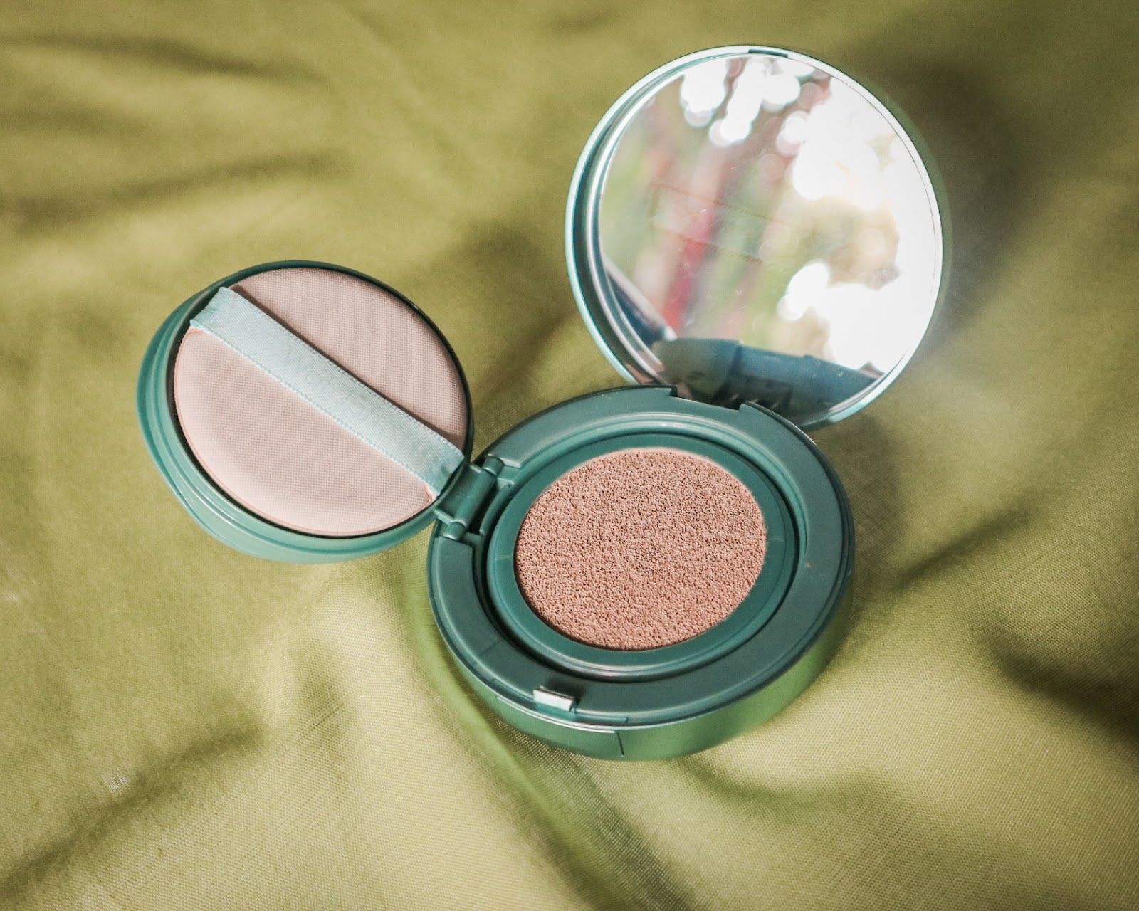 Review Wardah Exclusive Flawless Cover Cushion Natural