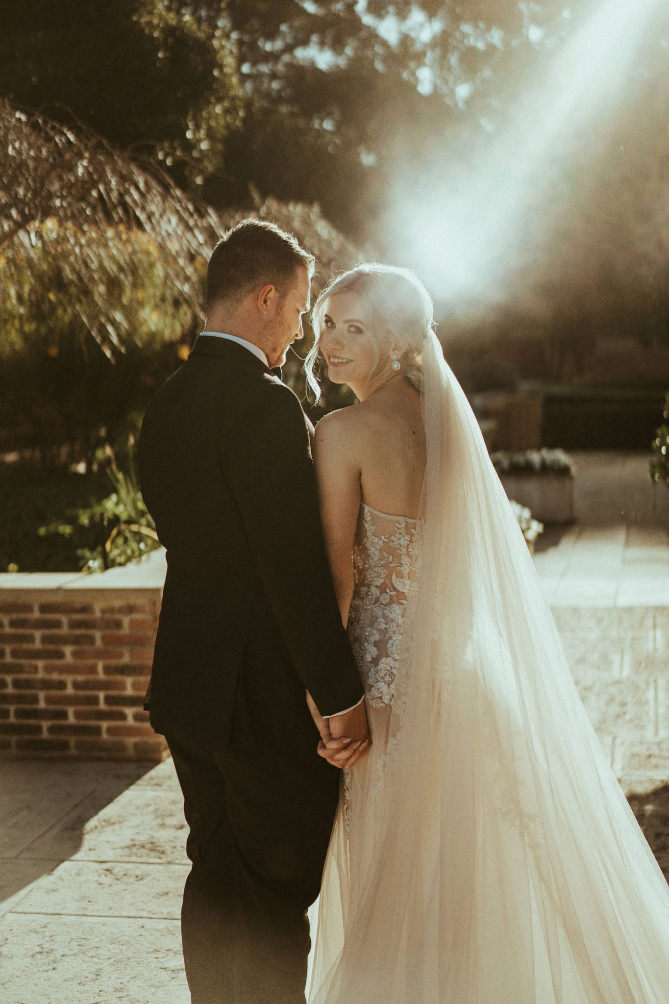 shannon stent photography stunning fraser gallop estate bridal gowns venue floral design