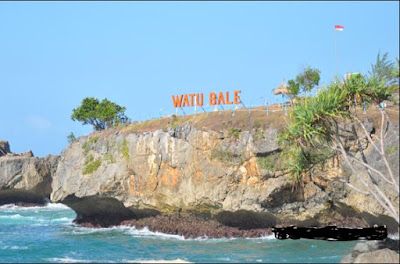Pantai Watu Bale Pacitan, Harga Tiket dan Spot Foto ...