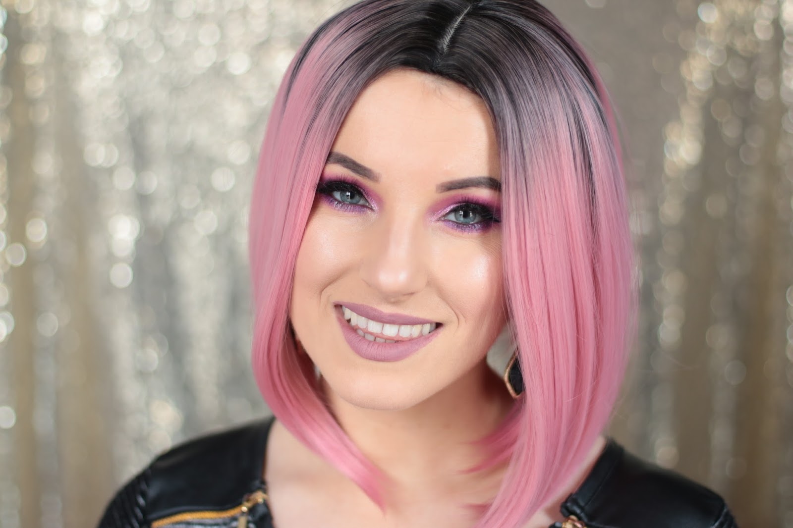 Pinky Makeup - Glitter Cut Crease 