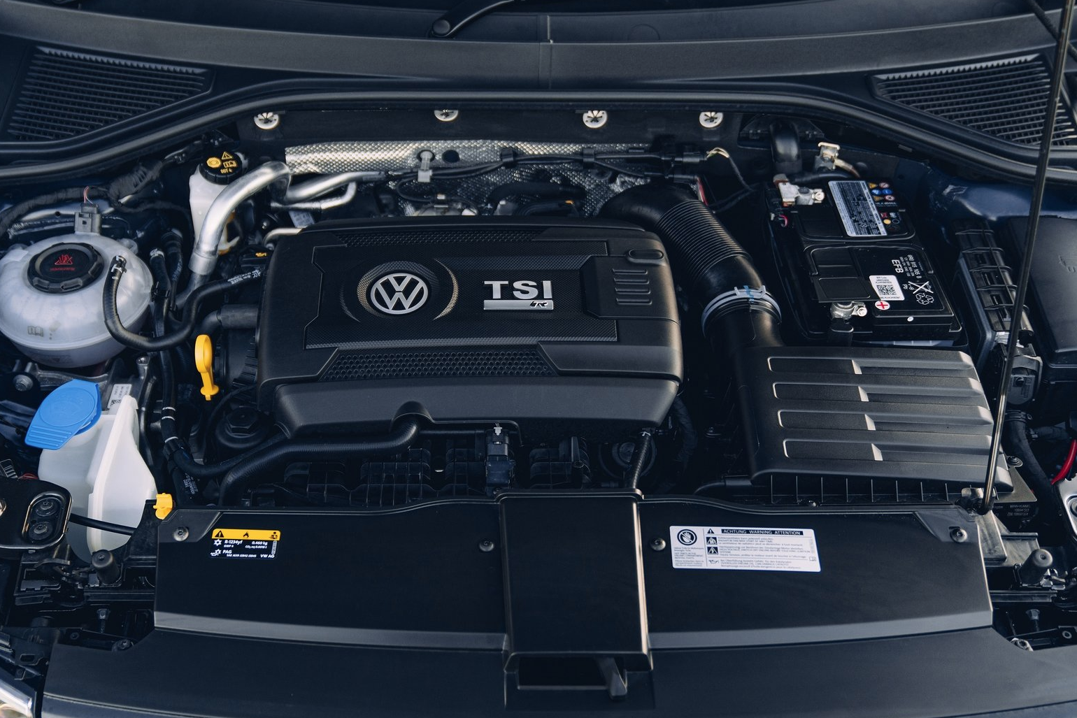 Двигатель фольксваген джетта 2016. Поло 2020 какие двигатели. 4 2001. Поло 2020 какие двигатели. Поло седан 2020 под капотом.