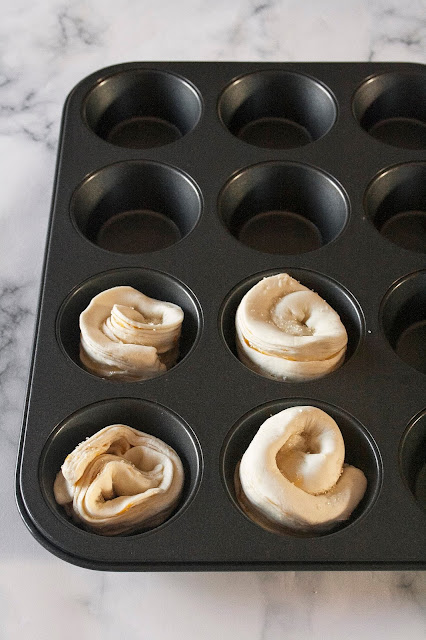 Cruffin alla marmellata, la ricetta veloce con la pasta sfoglia pronta step 6