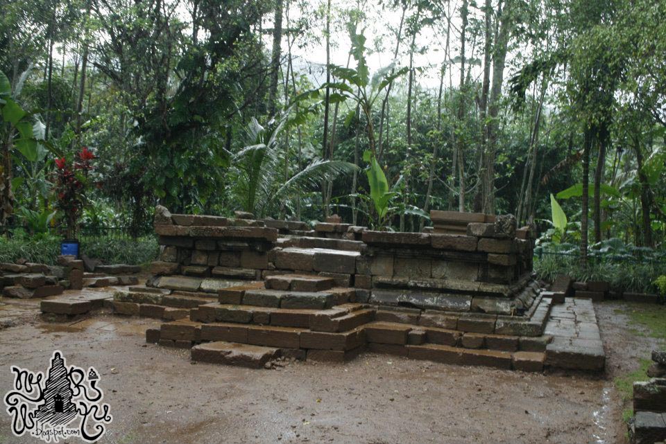 Candi Dukuh - nyariwatu