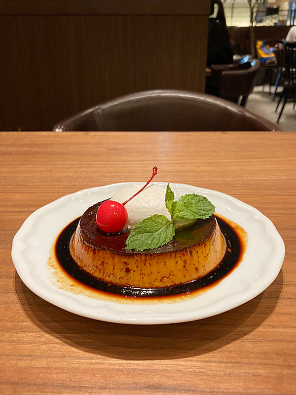 『純洋食とスイーツ パーラー大箸』のととのうプリンビッグ