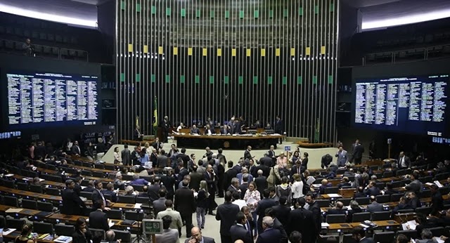Senado aprova texto-base da reforma da Previdência em 2º turno