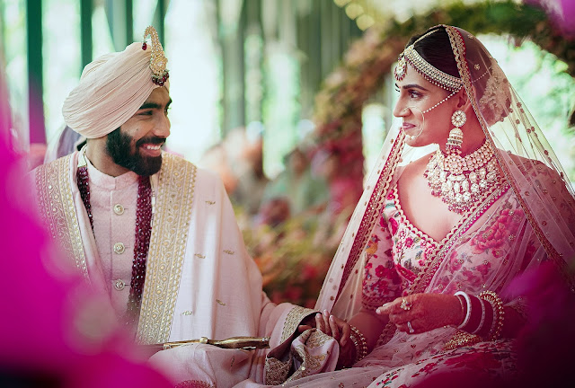 एक दूजे के हुए बुमराह और संजना