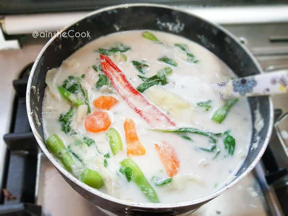 Resepi Masak Lemak Sayur Versi Kelantan, Yang Menggunakan Ikan Rebus