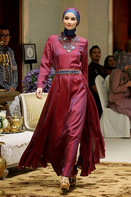 20 Contoh  Model Baju  Muslim Abaya  Terkini dan Terpopuler 