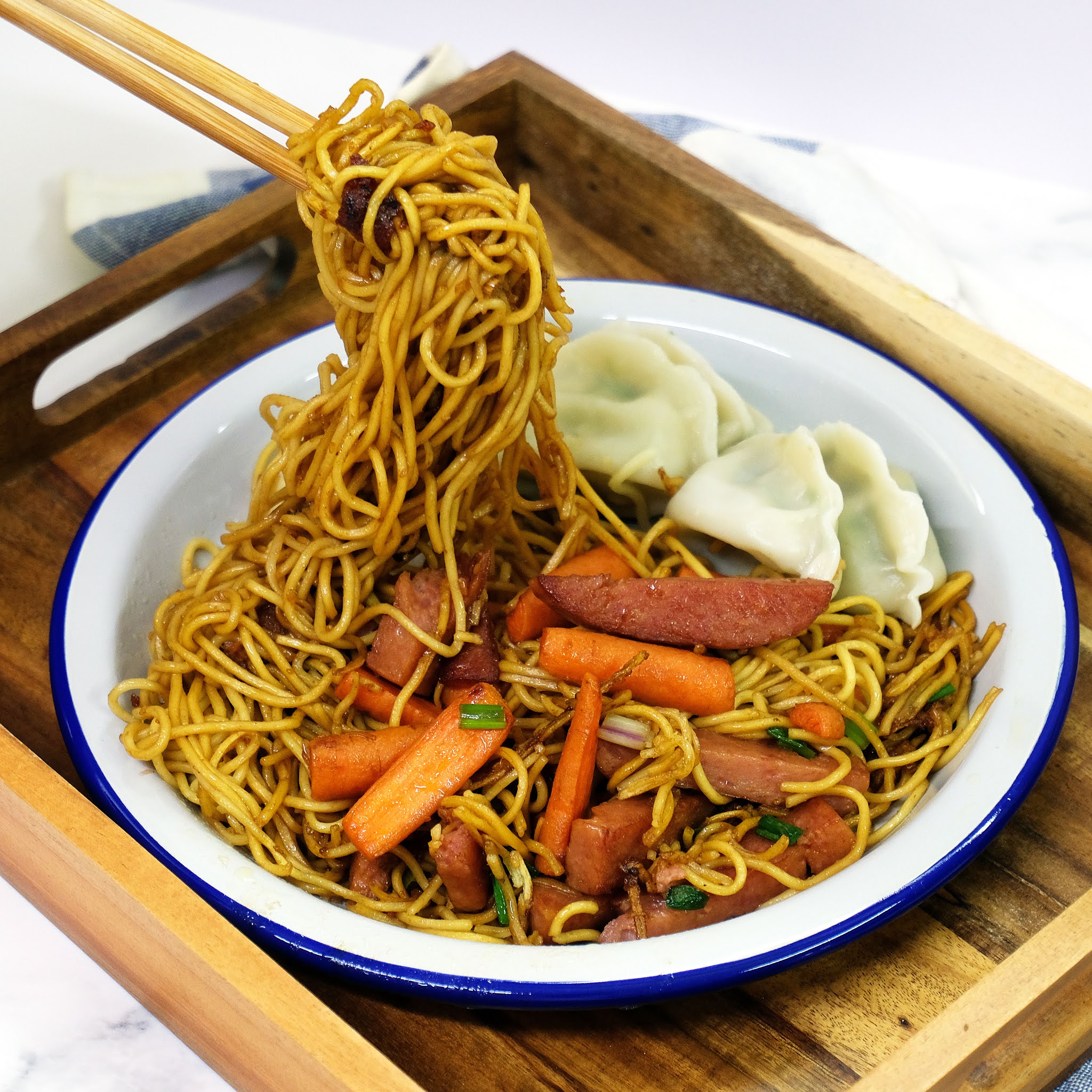 RECIPE HOW TO MAKE SUPREME SOY SAUCE NOODLES 豉油皇炒麵