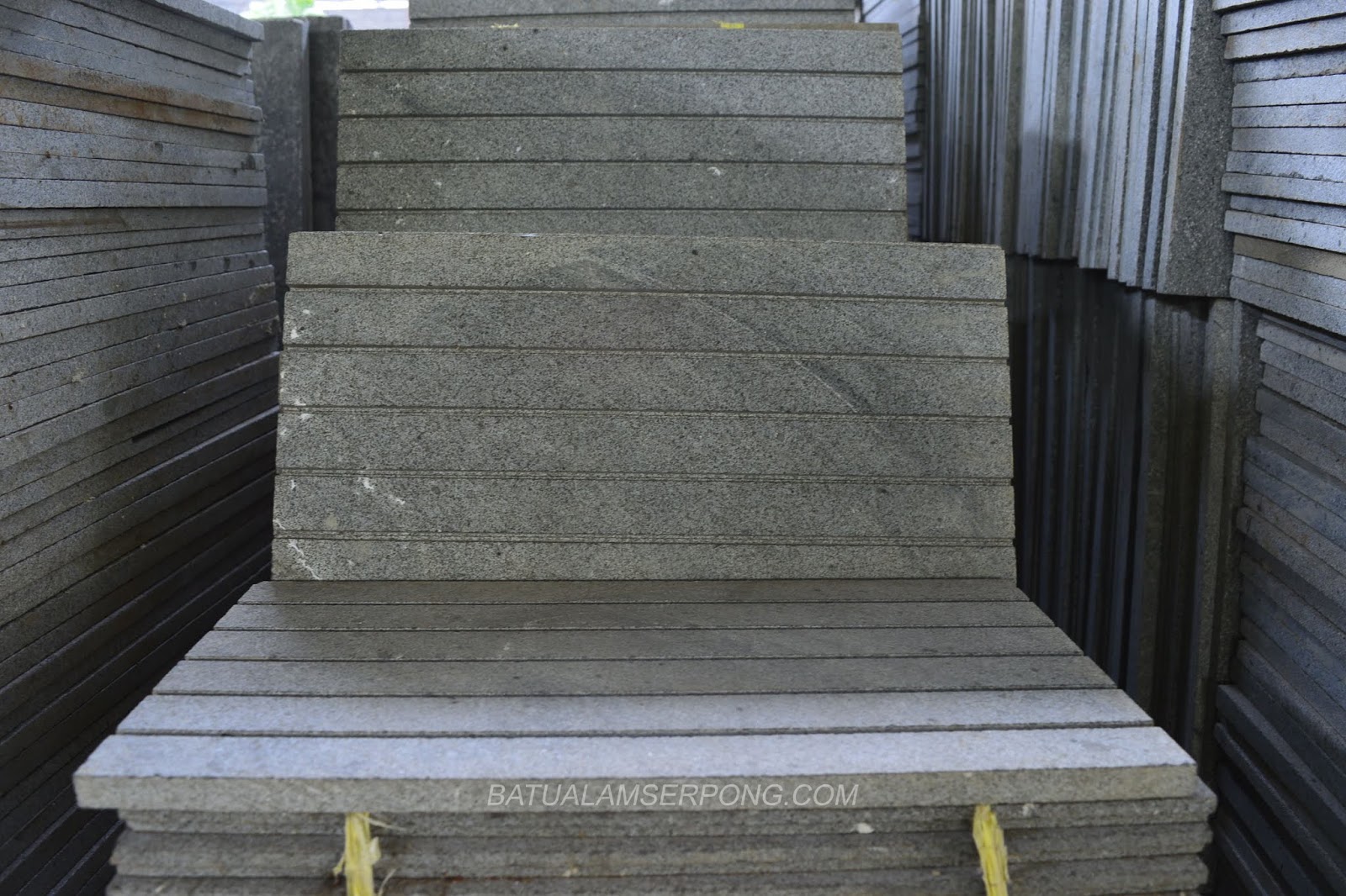 Dinding Batu Alam | Andesit Alur Lurus - JUAL BATU ALAM TERLENGKAP