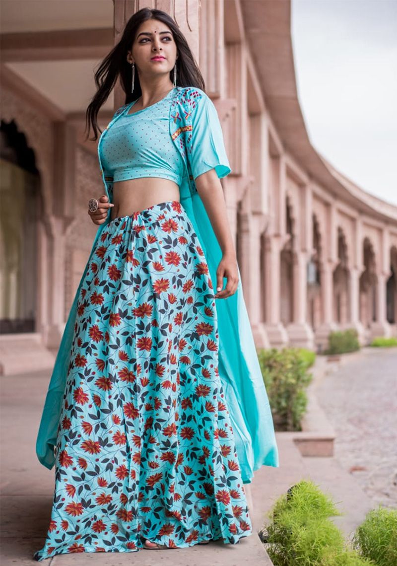 Tips on How to Style Designer Kurtis