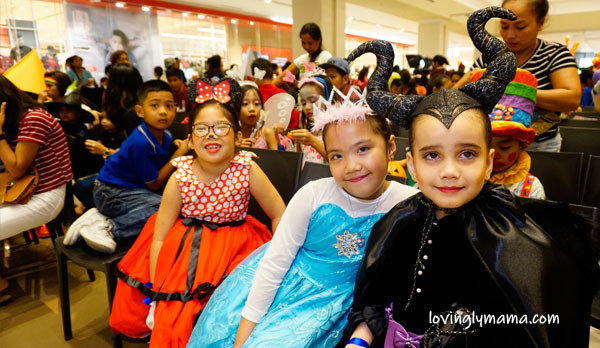 Jollibee Bacolod Halloween Express - Bacolod blogger - Bacolod mommy blogger - kids - daughters - Halloween costumes for kids - cosplay for kids - cowgirl - unicorn princess - Captain America - costumes for kids - scary costumes- pretend play - Ayala Malls Capitol Central - Jollibee and friends