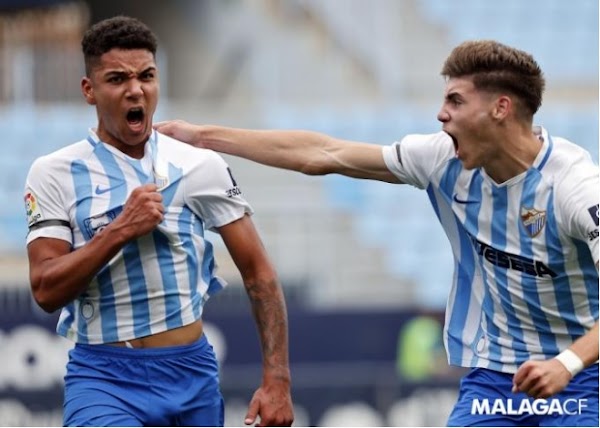 El Málaga se asegura el gol con Loren y Roberto hasta 2024