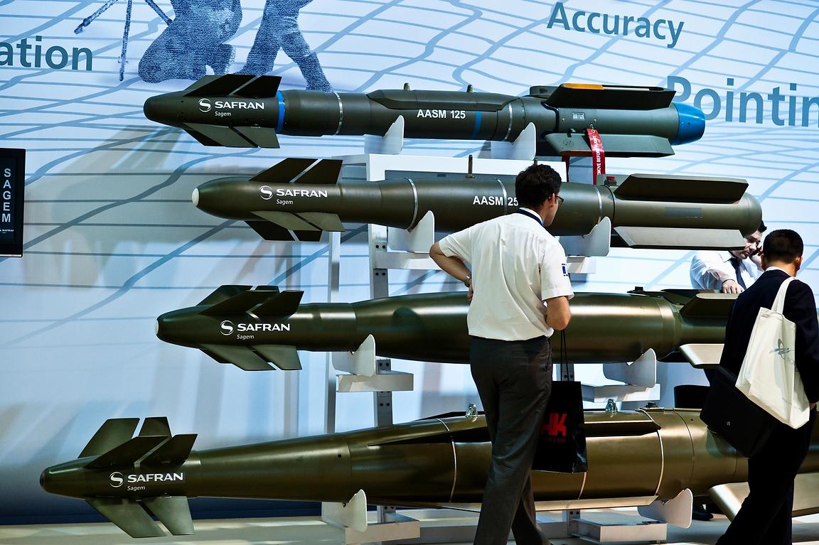 авиабомбы aasm hammer. Jdam laser guidance kit. японская уаб. Jdam фаб5999. уаб sdb.