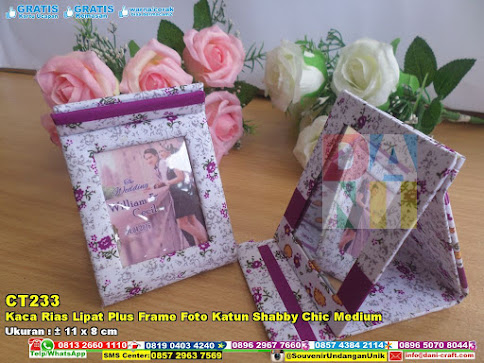 Kaca Rias Lipat Plus Frame Foto Katun Shabby Chic Medium