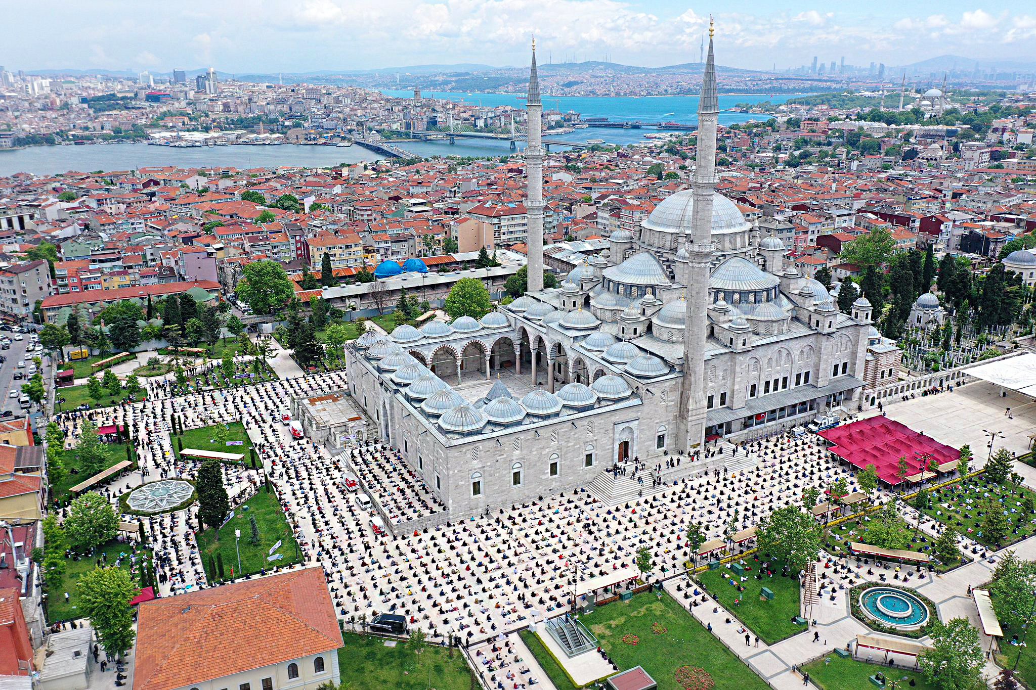 Мечеть фатиха в стамбуле. Мечеть Фатих в Стамбуле. Район Фатих в Стамбуле фото. Фонтан Султана Ахмета в Стамбуле. Структура мечеть Софии.
