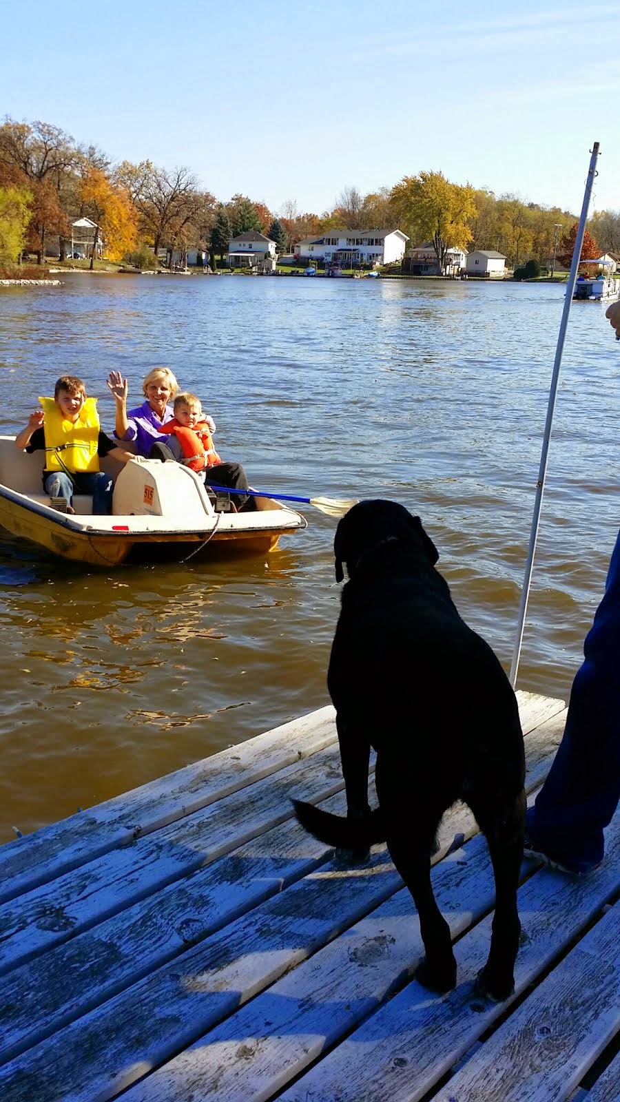 Taking a Fall Boat Ride on Lake Dalecarlia