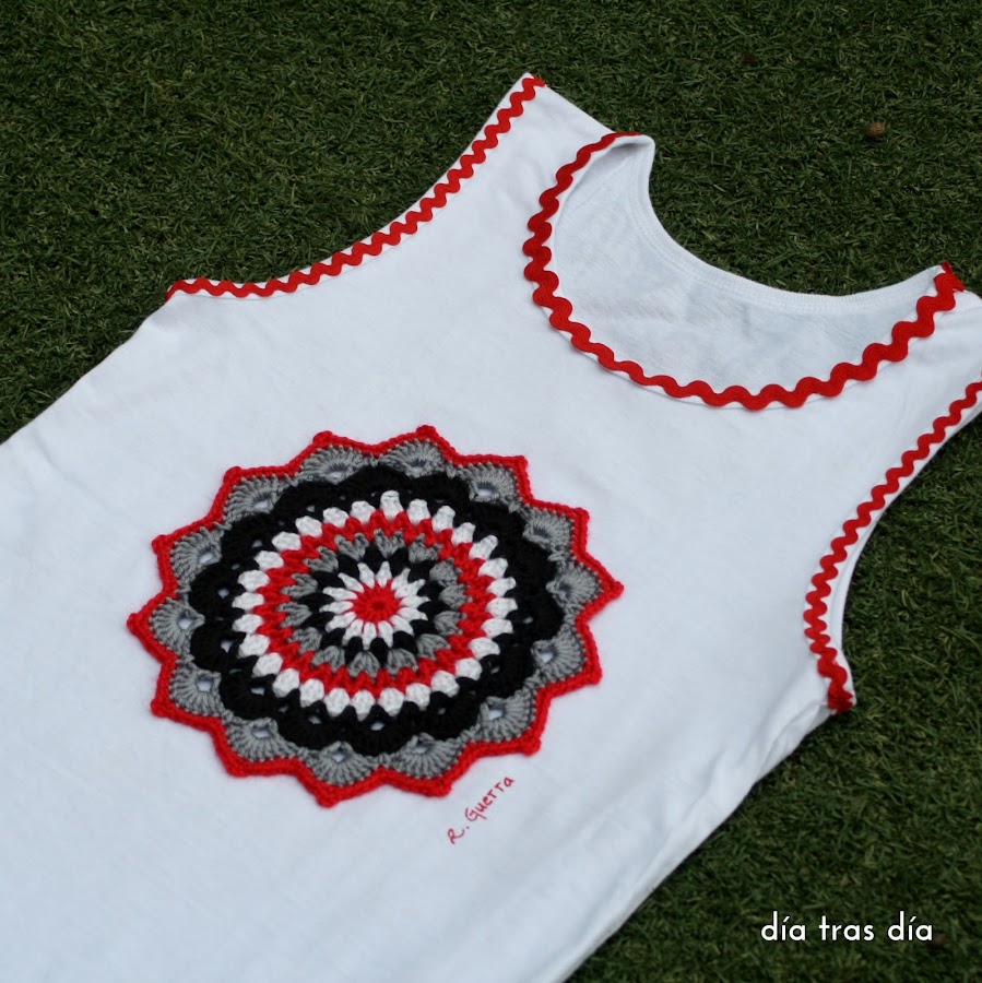 Camiseta mandala