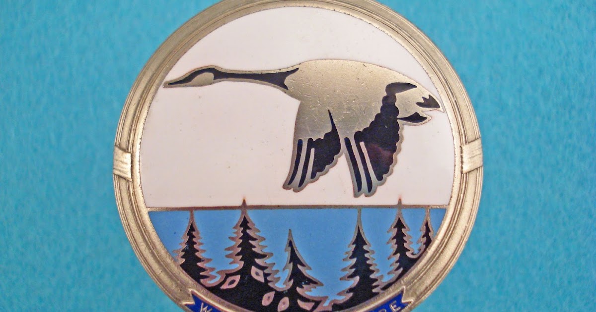 American Auto Emblems WILLS SAINTE CLAIRE