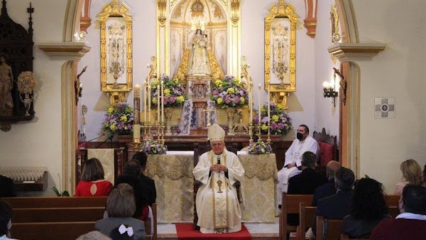 El obispo declara santuario la ermita de la Virgen de la Antigua de Hinojosa del Duque El obispo declara santuario la ermita de la Virgen de la Antigua de Hinojosa del Duque
