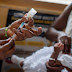 Ιστορική στιγμή για την παγκόσμια Υγεία: Εγκρίθηκε το πρώτο εμβόλιο για την ελονοσία