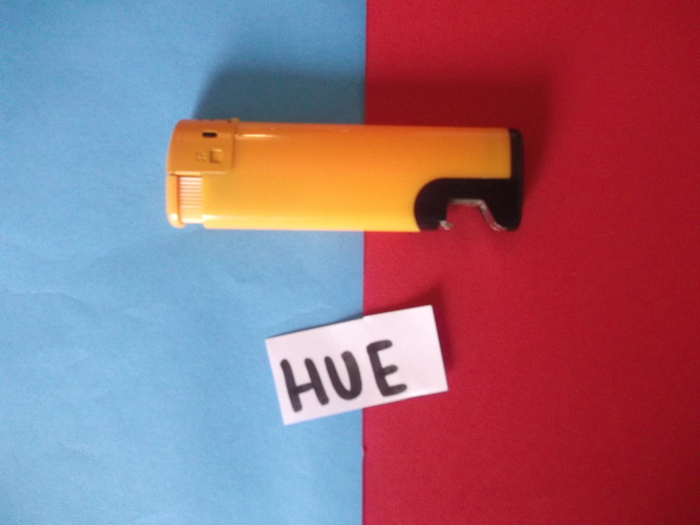 Design Practice: CONTRAST OF HUE PANTONE OBJECT EXPERIMENTS