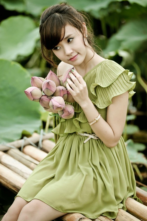 Vietnam Girls Undress Among Lotus Lake P 2 The Most