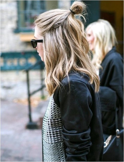 4 kiểu búi tóc sành điệu chỉ dành riêng cho nàng tóc ngắn 8245ab0a2baf4be91dbc8d3367f792b0 4 kiểu búi tóc sành điệu chỉ dành riêng cho nàng tóc ngắn