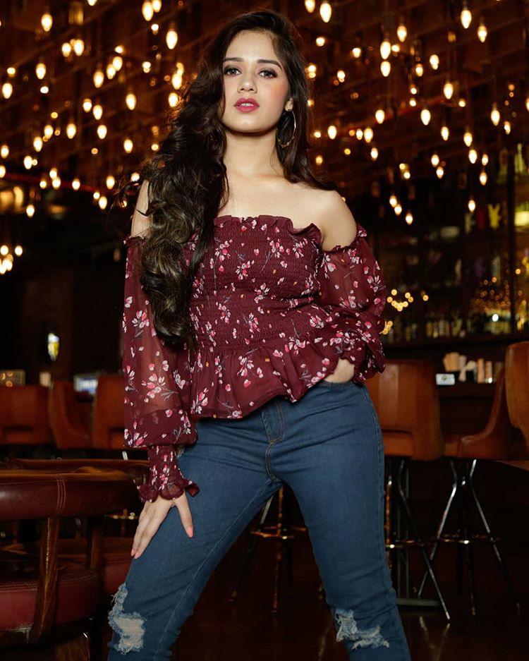 Jannat Zubair Instagram Pictures