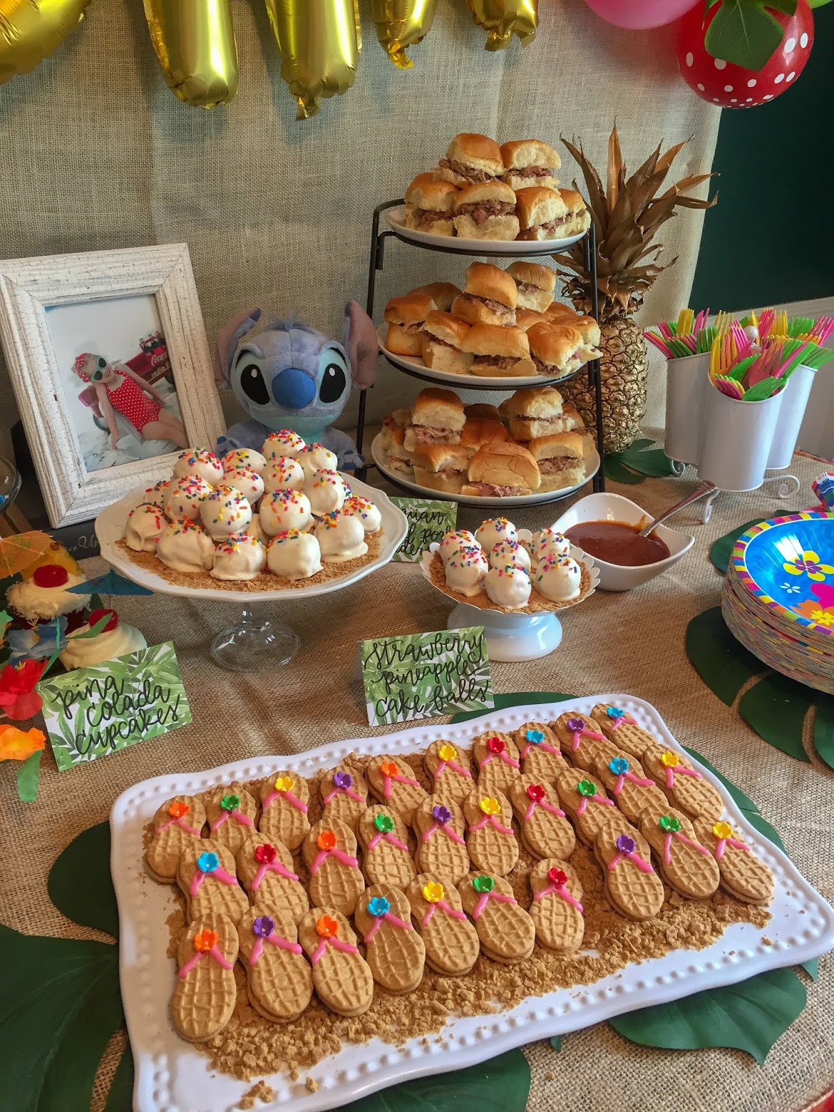 How To Plan The Perfect Party Without Losing Your Mind Poppy