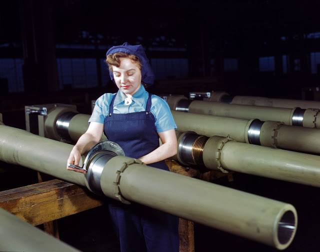 Howitzer shells color photos World War II worldwartwo.filminspector.com