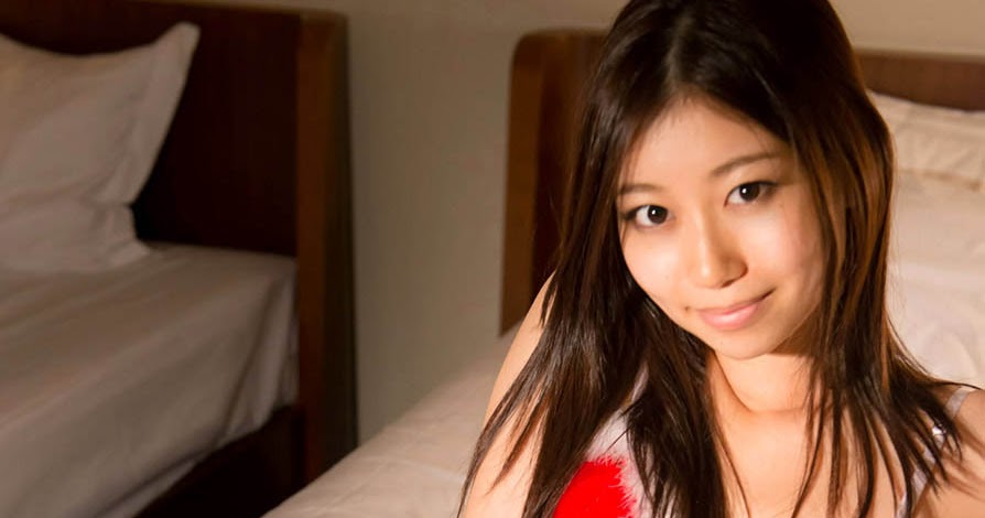 Asian Babes Natsume Inagawa Hot Mrs Claus Cosplay