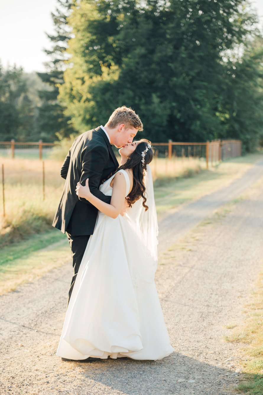 Bonney Lake Wedding Photographers-The Kelley Farm Wedding-Something Minted Photography