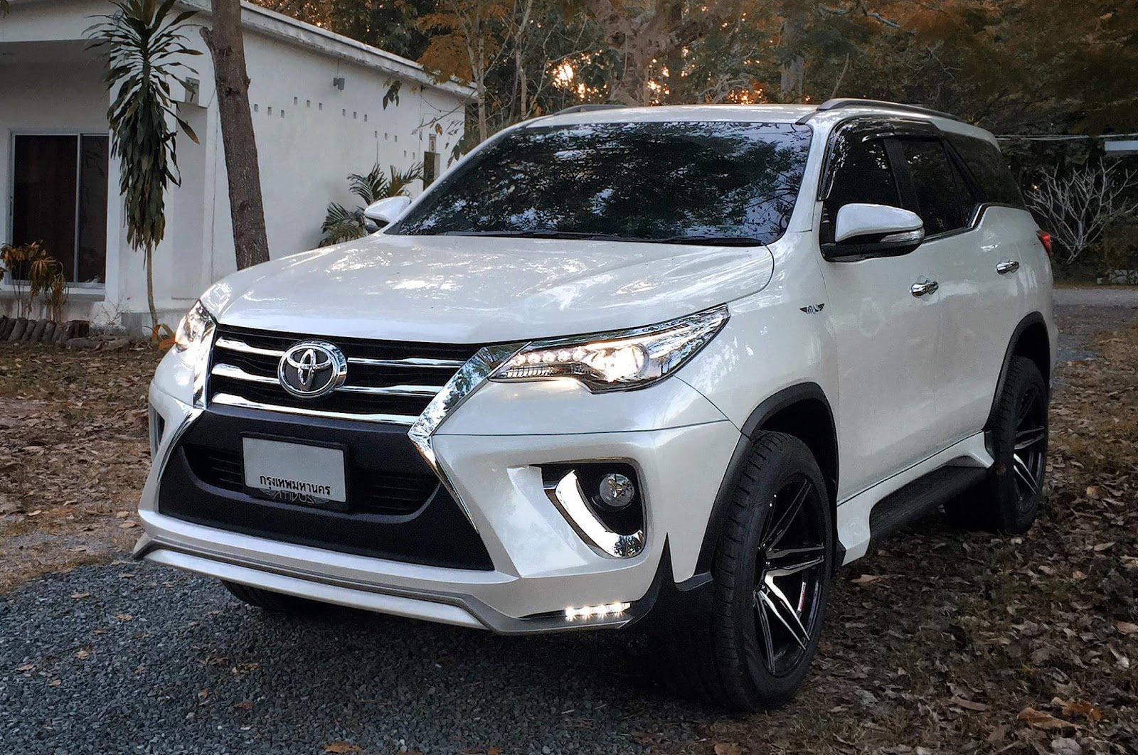 Kumpulan Modifikasi  Mobil Fortuner  2019 2019 Modifikasi  