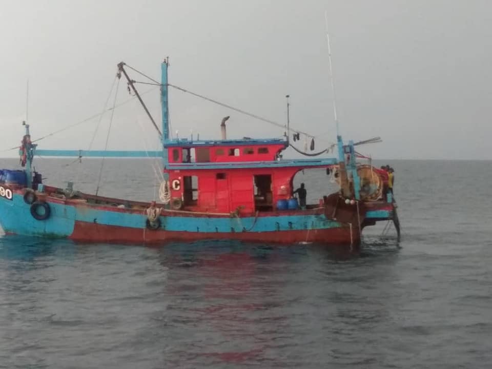 batuuban pasukan polis marin tahan