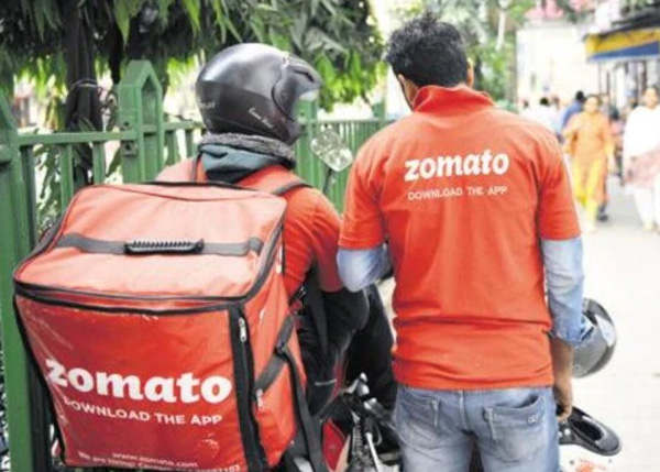  New Delhi, News, National, Social Network, Twitter, Cancelled, Food, Customer cancels Zomato order for sending non-Hindu delivery boy. Their classy reply wins Internet